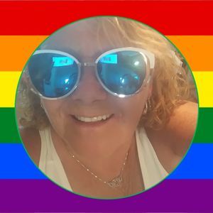 Meet your Posher, Debra